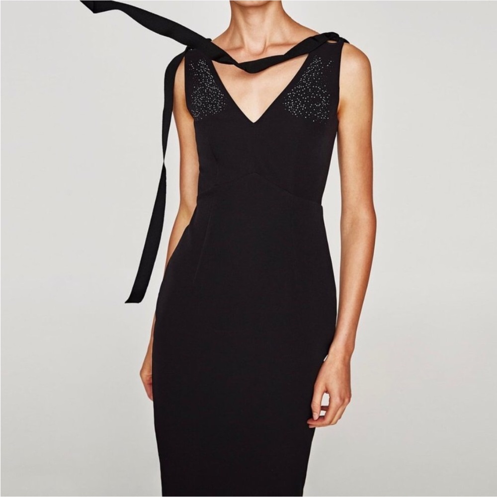 “ZARA” Shimmering Rhinestone Shoulder Tie
Dress